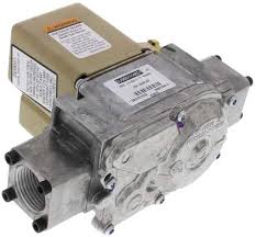 Laars, Flange, gas valve. v2021900.